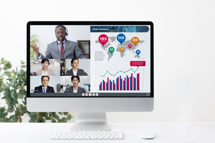 Blog Post Hero: Enhance Your E-Learning Sessions With Microlearning