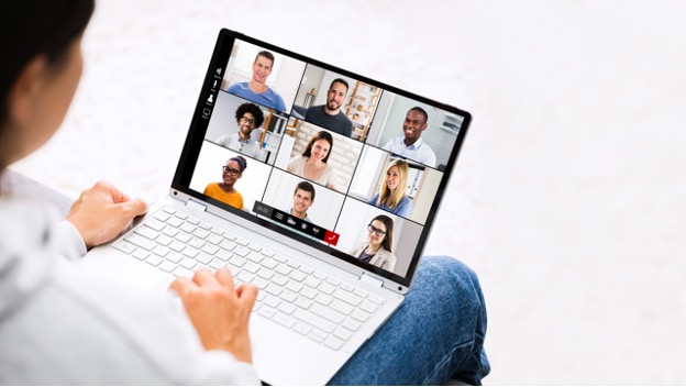 6 Webinar Desk Setup Mistakes to Avoid